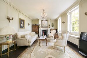 Drawing room- click for photo gallery